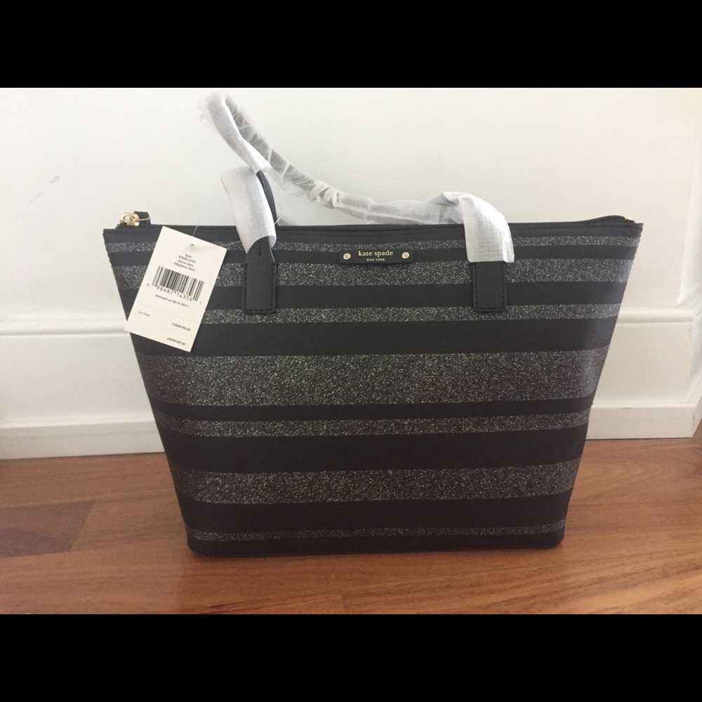 NWT Kate Spade Bucket Tote / Purse